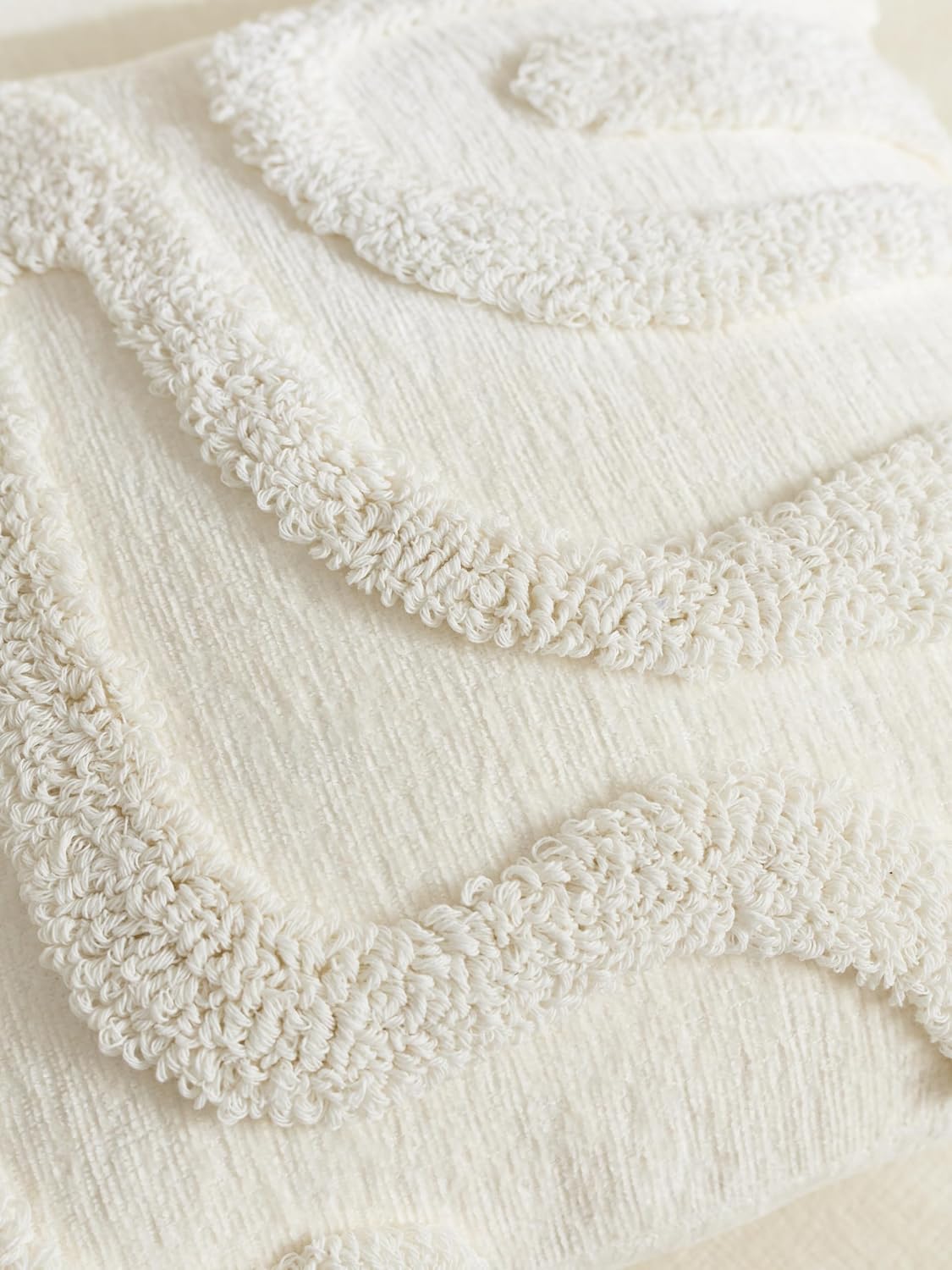 Tufted Wave Cushion Covers Set of 2, Snow, 45 x 45 cm