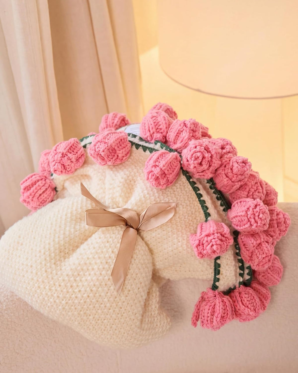 3-in-1 Round Rosebud Knit Throw - Pink, 130cm Diameter