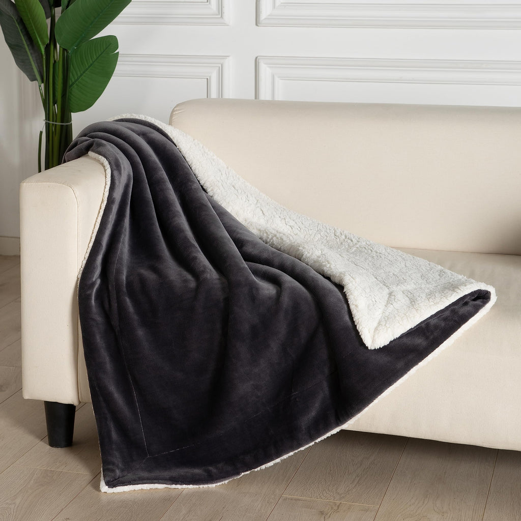 Microfibre Teddy Sherpa Throw Blanket - Charcoal