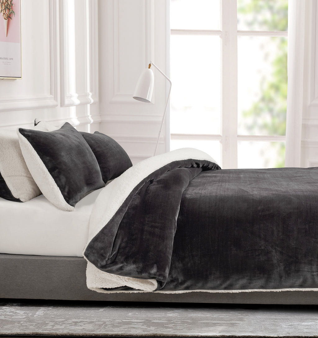 2-in-1 Teddy Sherpa Quilt Cover Set & Blanket - Charcoal