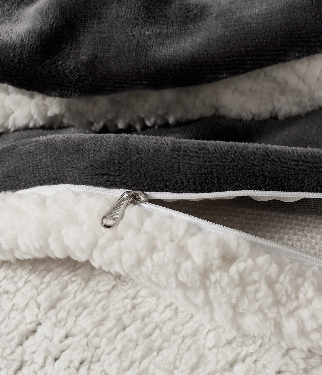 2-in-1 Teddy Sherpa Quilt Cover Set & Blanket - Charcoal