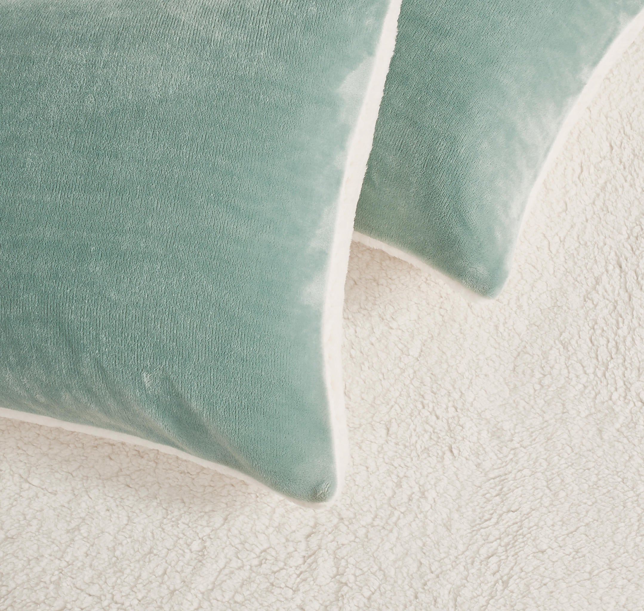 2-in-1 Teddy Sherpa Quilt Cover Set & Blanket - Sage Green