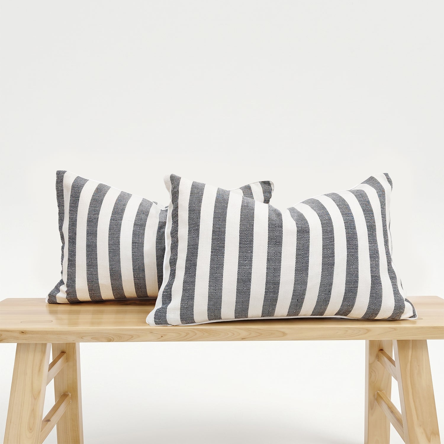 2-Pack Yarn-Dyed Linen-Cotton Cushion Covers - Black - 30x50cm