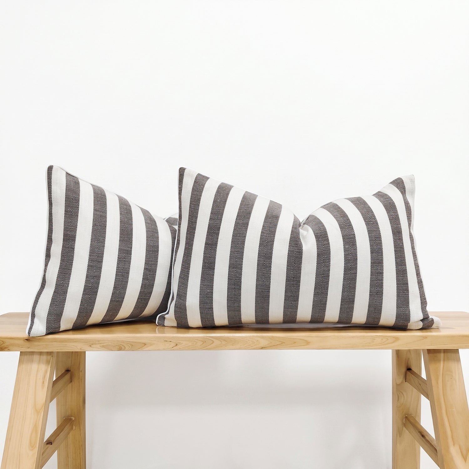 2-Pack Yarn-Dyed Linen-Cotton Cushion Covers - Cocoa - 30x50cm