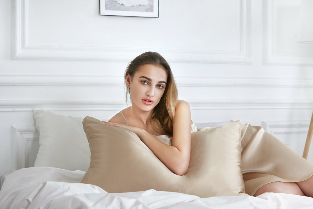 100% Mulberry Silk Pillowcase - Champagne